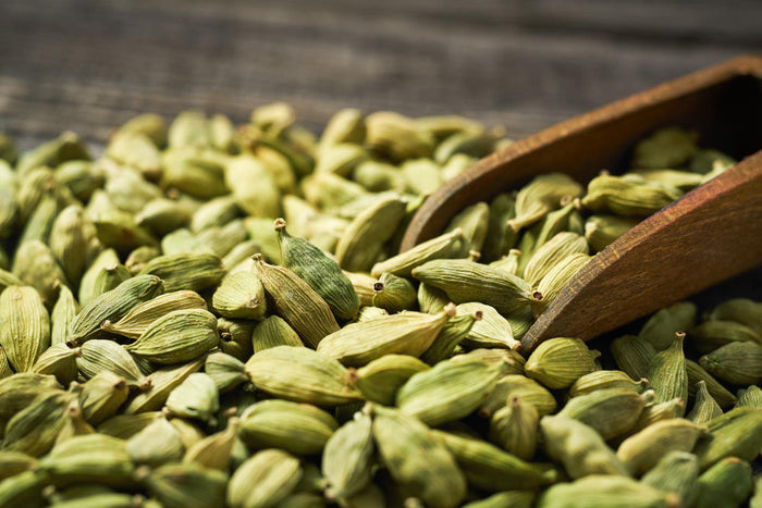 Fresh Ceylon green cardamom pods – why Sri Lankan cardamom is one of the most powerful aromatic spices