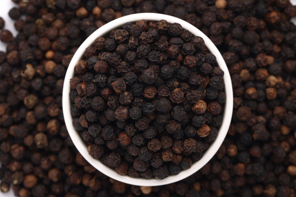 High quality whole black peppercorns – how to identify premium grade Sri Lankan pepper before you buy