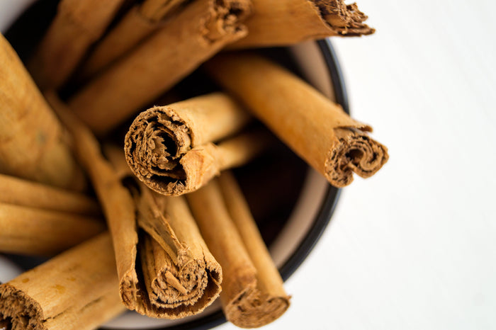 Fragrant Ceylon cinnamon sticks on white background – 7 expert checks to identify high quality cinnamon